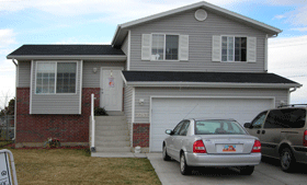 Clinton Utah tri-level home for sale