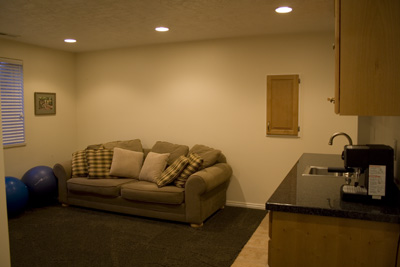 wet bar / workout area